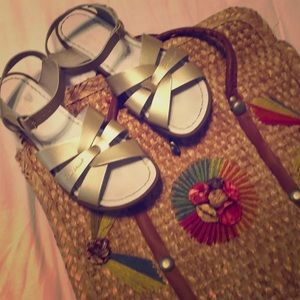 Gold Saltwater Sandals Women’s 10